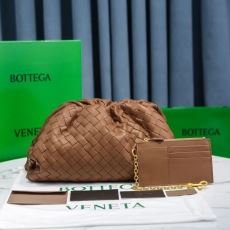 Bottega Veneta Pouch Clutch Bags